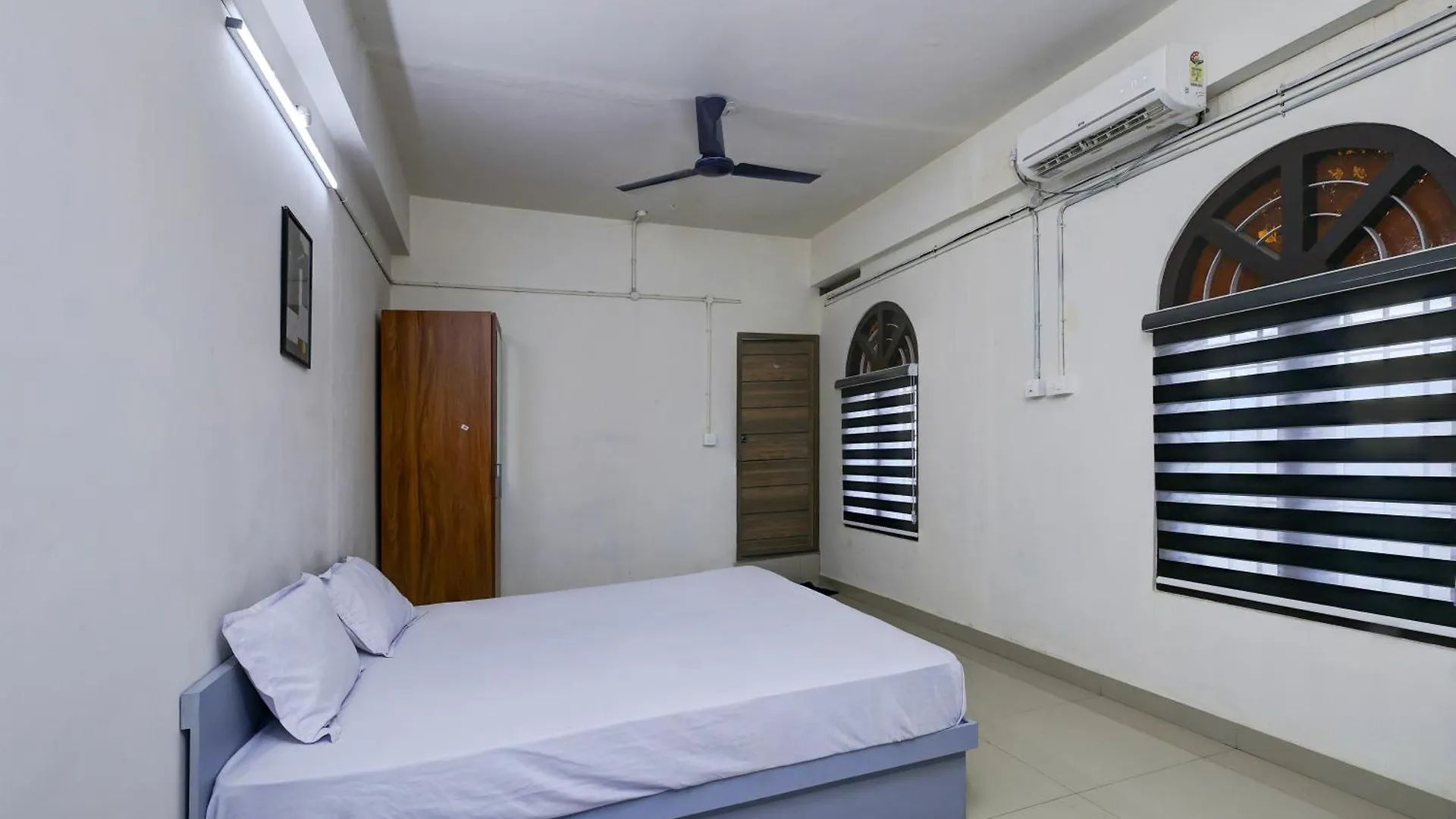 Hotel O A One Residency Mukkam
